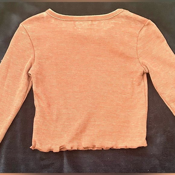 Colorful planet kids waffle top, long sleeve, V neck, sz 7/8 - Picture 4 of 5